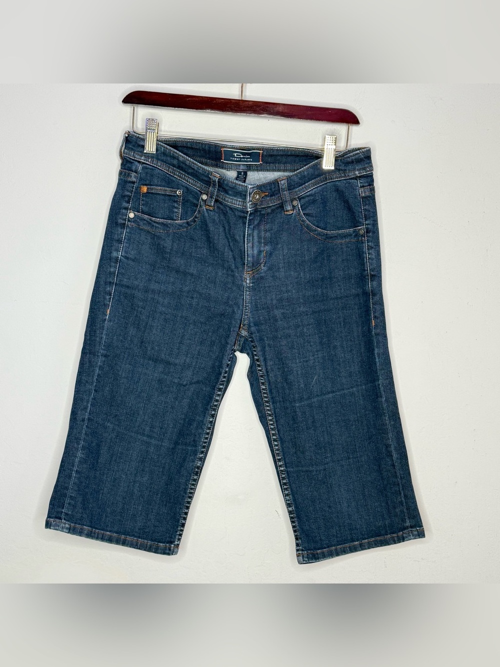 Tommy Bahama Denim Bermuda Shorts Size 8 Blue Stretch Mid Rise Casual Women